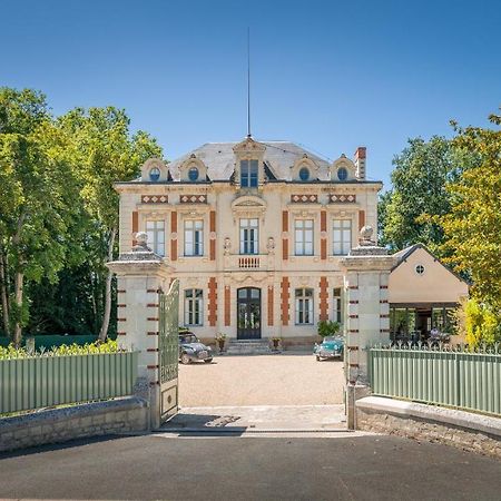 Appartement Du Chateau De La Caillerie Avoine Exteriör bild