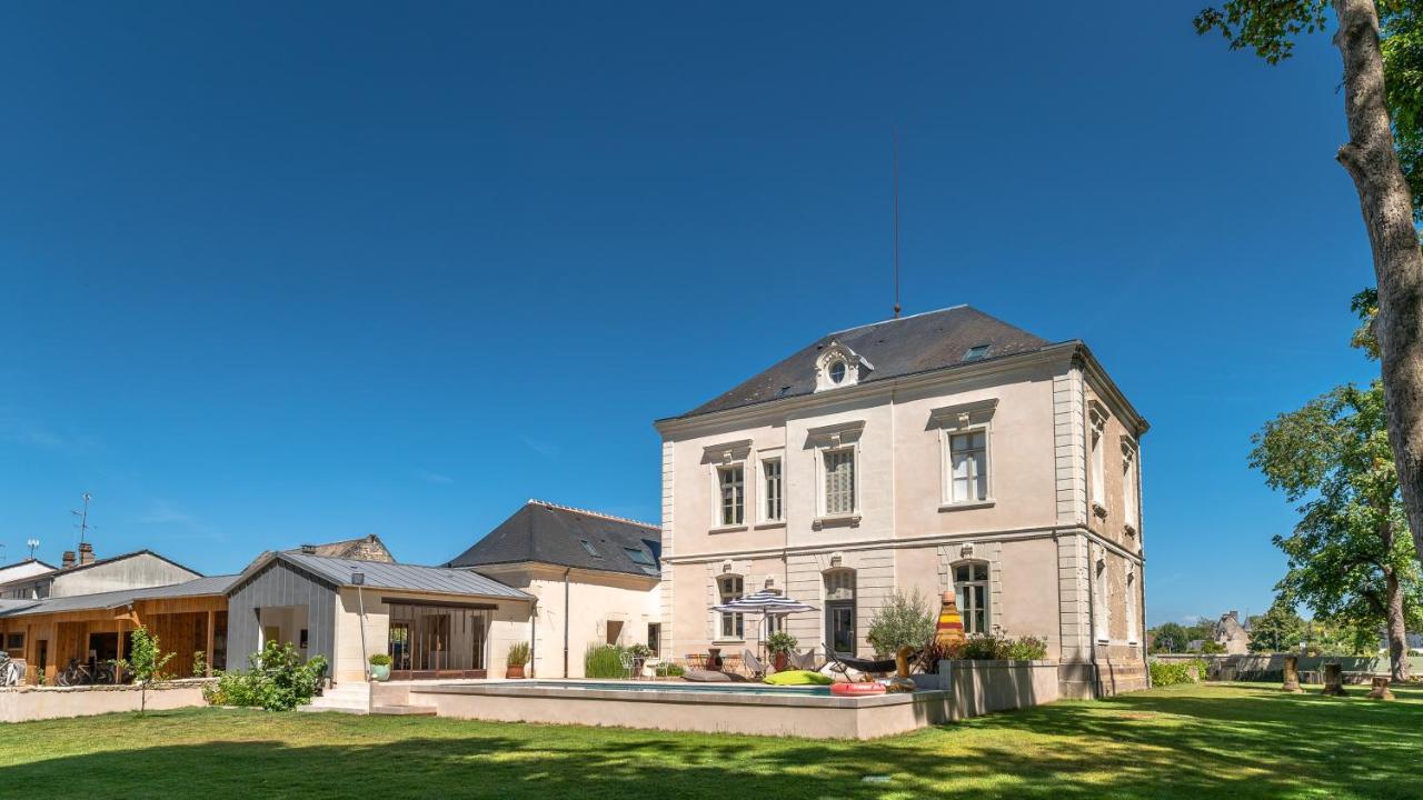 Appartement Du Chateau De La Caillerie Avoine Exteriör bild