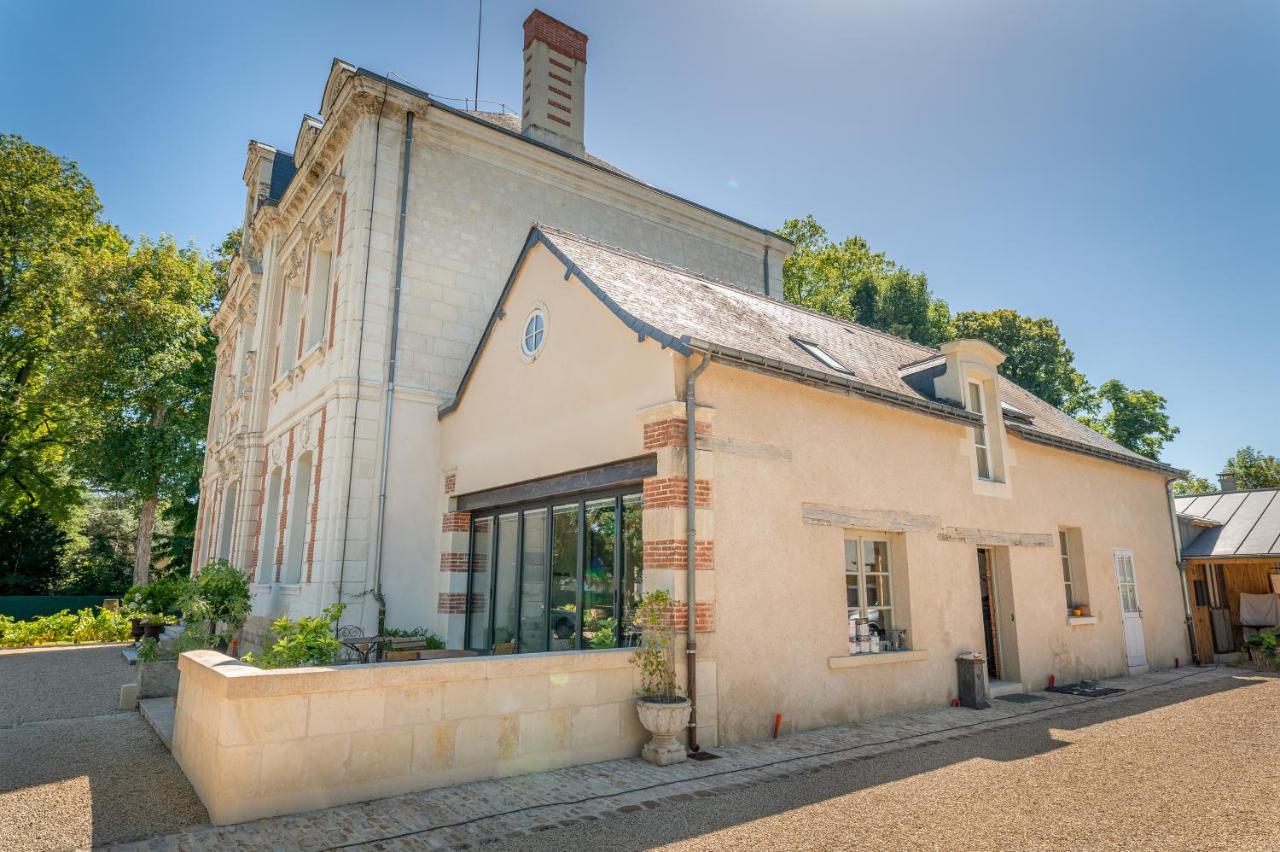 Appartement Du Chateau De La Caillerie Avoine Exteriör bild